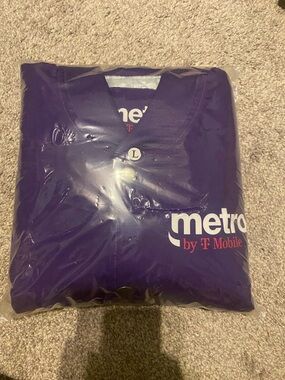 NEW Metro by T-Mobile Branded Purple Jacket